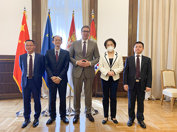 塞尔维亚总统武契奇：星空网官方站入口-星空online(中国)为塞当地经济复苏带来繁荣景象